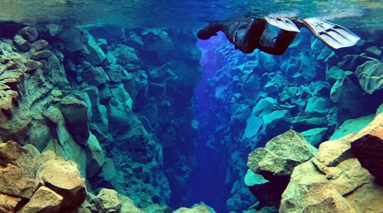 Silfra Diving Spot