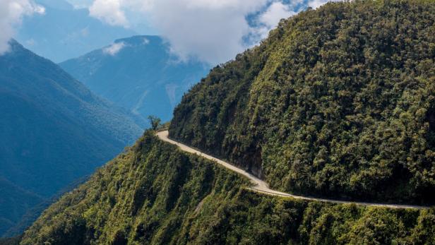 Death road Yungas travel