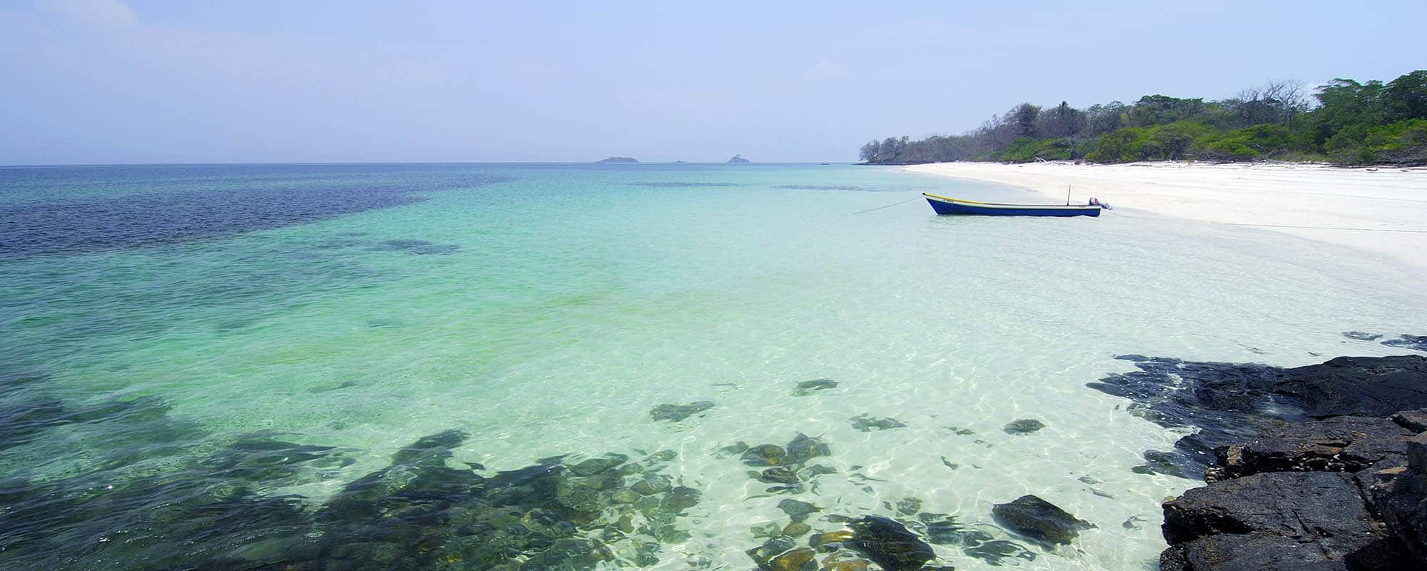 Pearl Islands Fenceless Travel