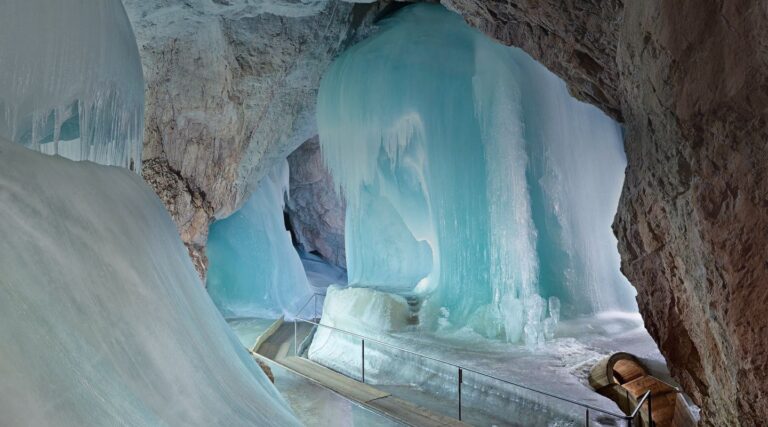 Eisriesenwelt cave austria visit
