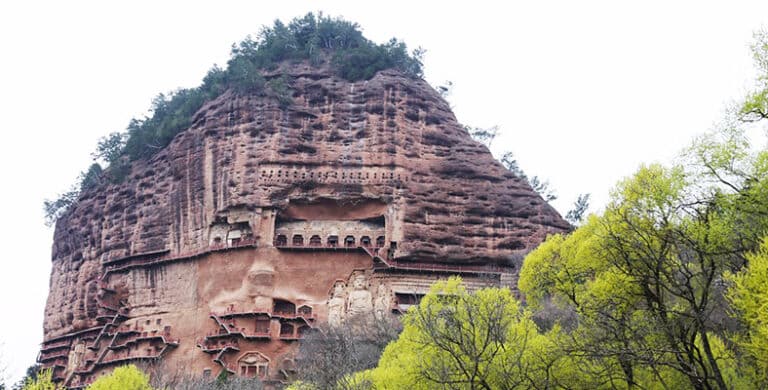maijishan grottoes china travel